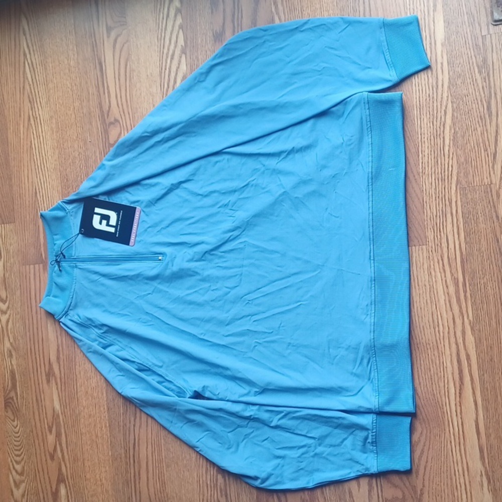 New with tags. FJ. Performance half-zip pullover size XL